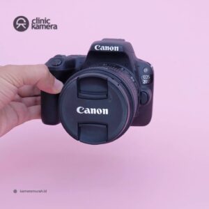 Canon 200D kit 18-55mm IS STM